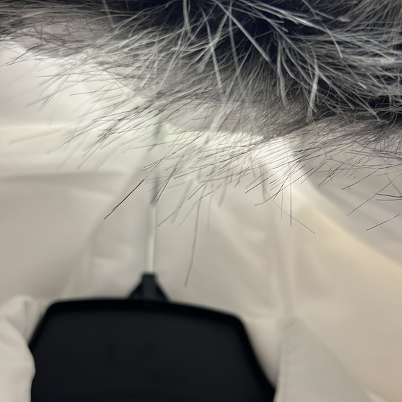 NWT,laundry by shelli segal Faux Fur Trim W Puffer Coat,white - Picture 15 of 17